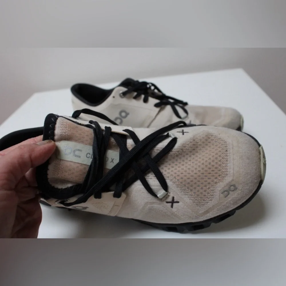 On Cloud X 3 shoes